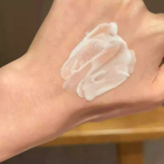 AUGUSTINUS BADER The Rich Cream